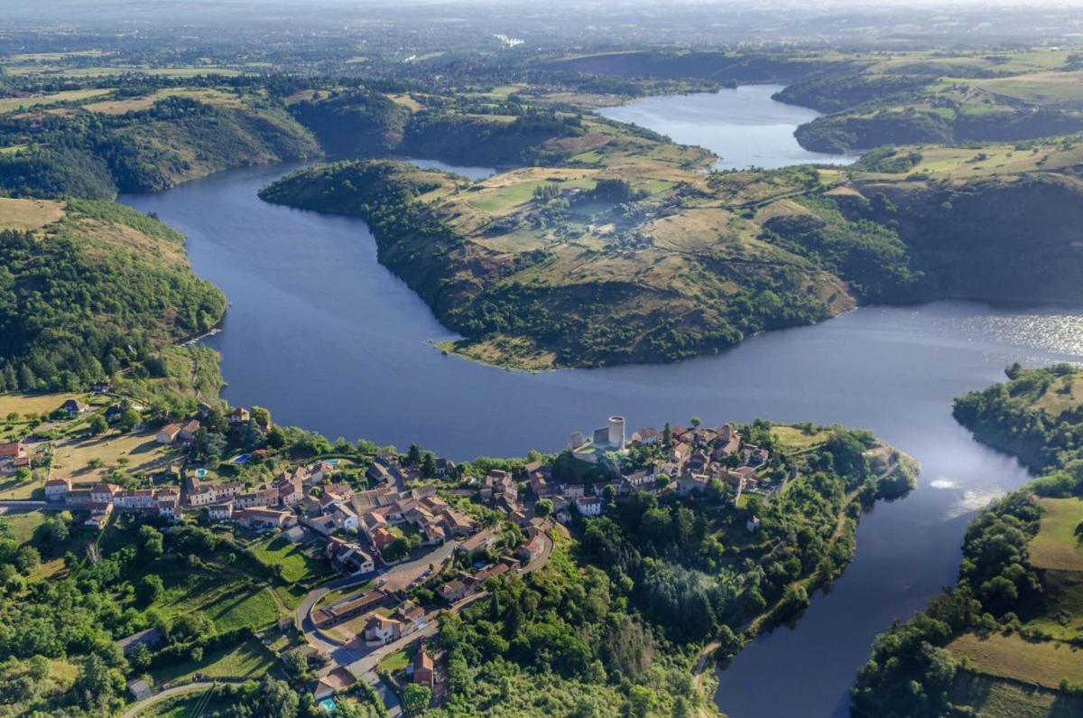 Hebergement A La Campagne - Village En Bord De Lac Saint-Jean-Saint-Maurice-sur-Loire Екстериор снимка